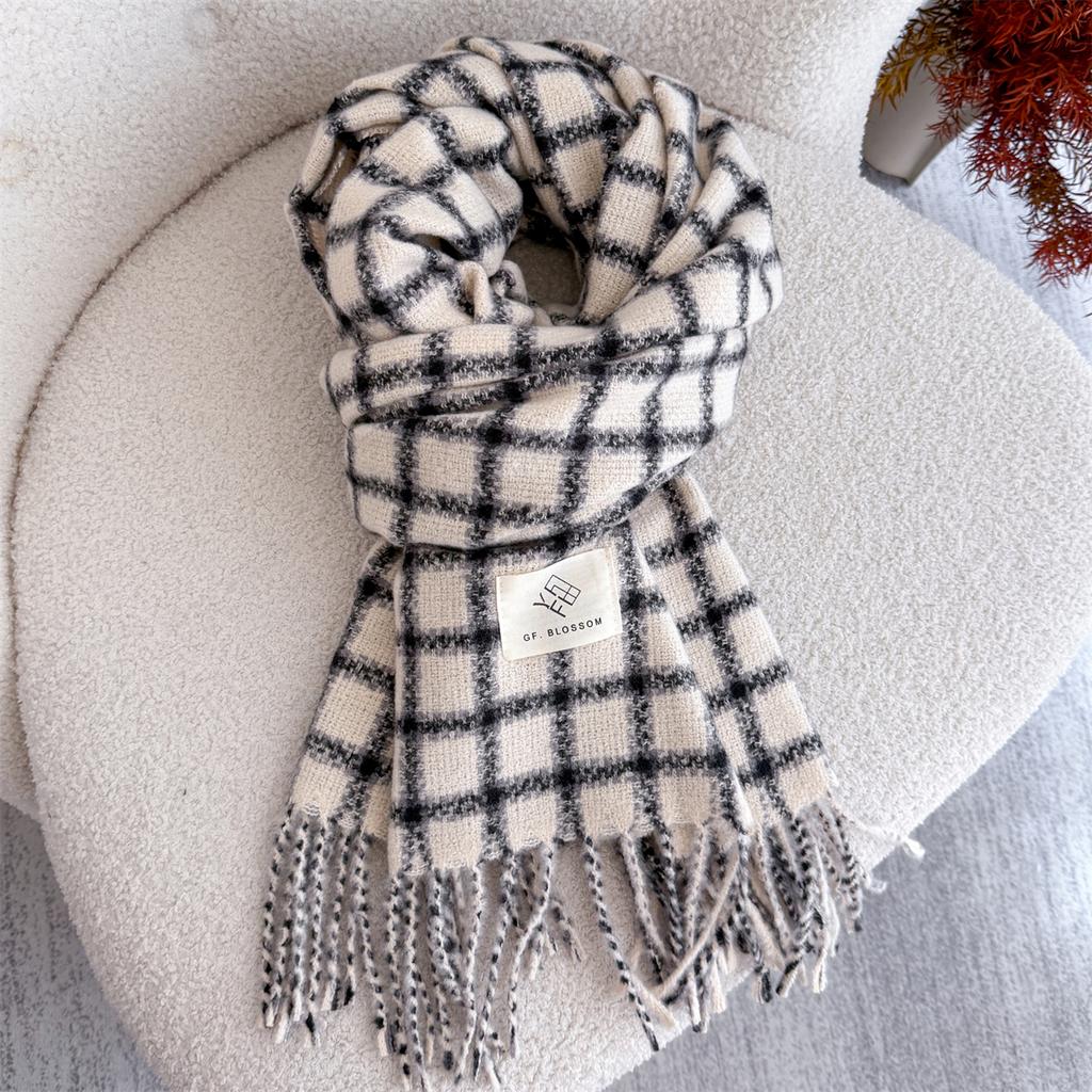 Luxury Plaid Scarf Winter Warm Cashmere Women Long Pashmina Foulard Female Scarves Lady Tassel Shawl Wraps Design New