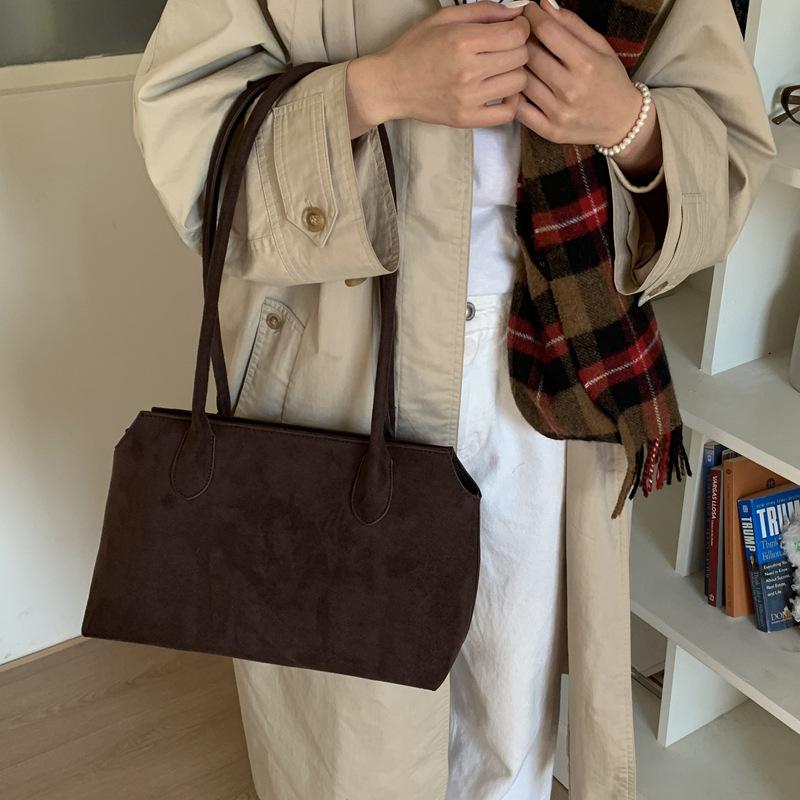 Korean Niche Design Briefcase Women's Bag 2025 New Retro Large-capacity Commuter Shoulder Bag Fashionable Underarm Bag