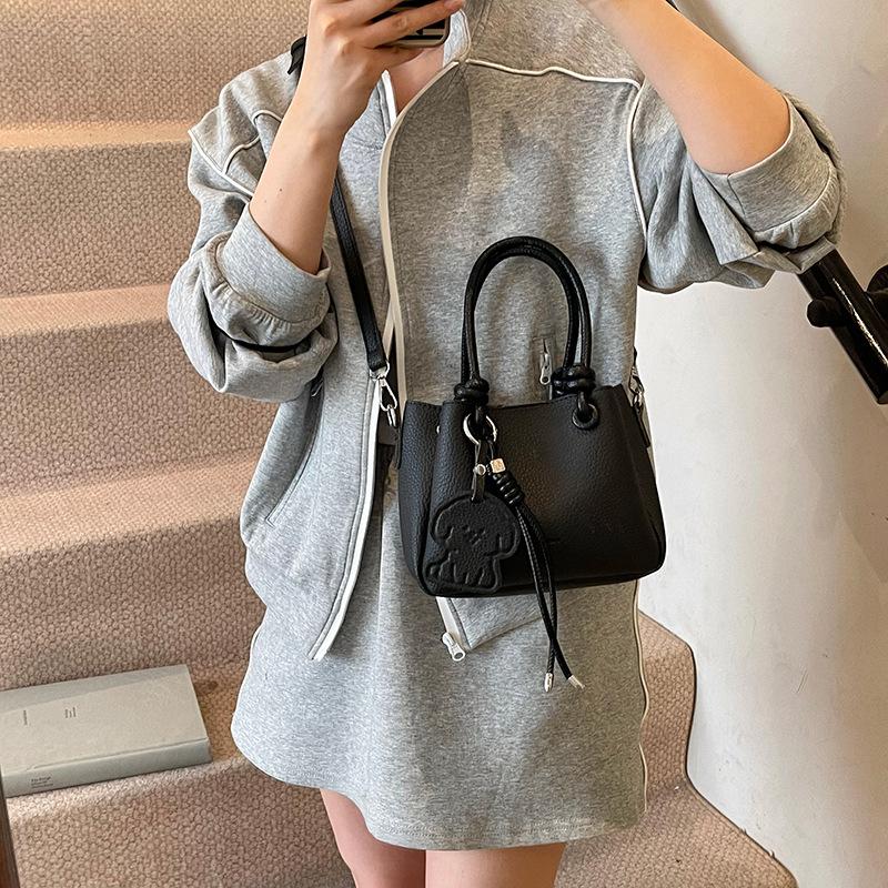 Portable Commuter Bag Women's New Fashion Versatile Messenger Bag