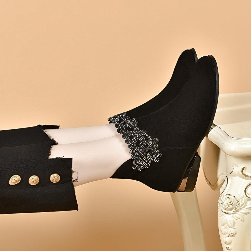 Bocanci scurți damă noi cap rotund piele de oaie neagră strasuri fierbinți bocanci fashion doi înalți bocanci bumbac bocanci piele
