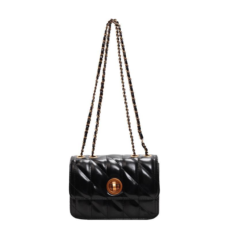 

Embroidered thread chain bag, women s new messenger bag, premium texture Maillard shoulder bag, underarm small square bag. чорний