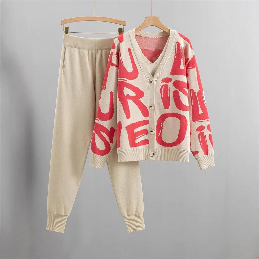 European Chic: Stylish Slimming Knitted Three-Piece Set for Women - Spring/Autumn Fashion