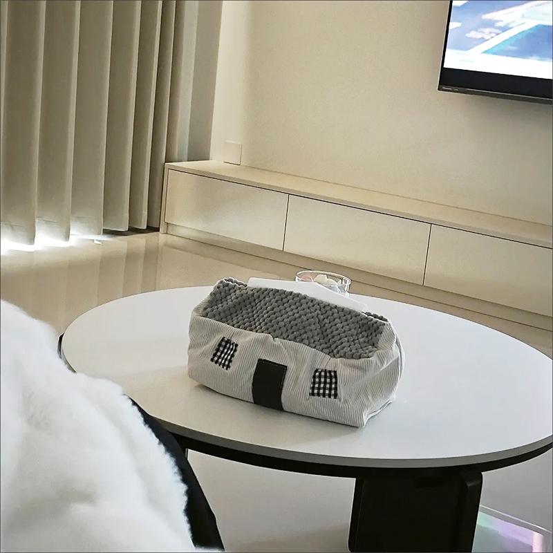 1PC Napkin Holder Creative Small House Tissue Bag Home Decoration Fabric Tissue Bag Cartoon Desktop Storage Cute 15x12.5cm