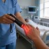 Linterna Portátil de Luz Roja Infrarroja con LED para Imagenología Vascular y Uso Médico