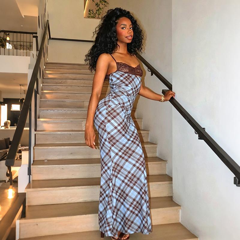 European and American style 2026 spring new women s plaid slim dress sexy lace splicing suspender dress S коричневый