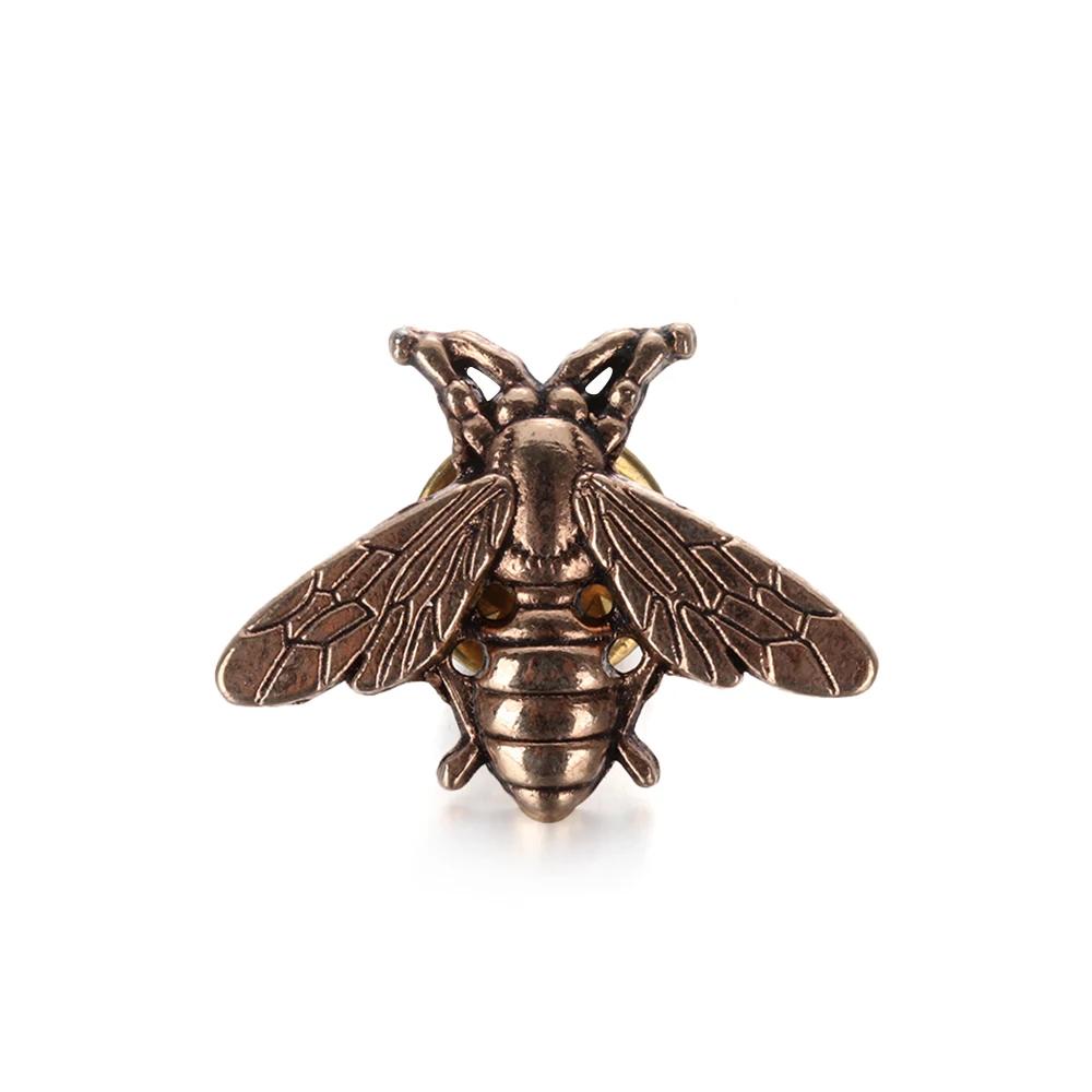 Bee Wolf Pin Enamel Metal Cute Animal Badge Brooch Pins Party Jewelry Gifts Brooches Jewelry Accessories Clothes Decoration