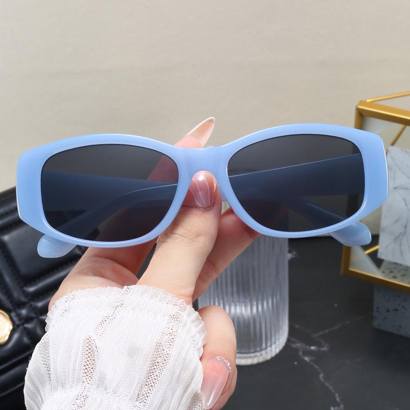 4pcs Fashion Square Small Rectangle Sunglasses Women Men Retro Shades UV400 Trending Sun Glasses