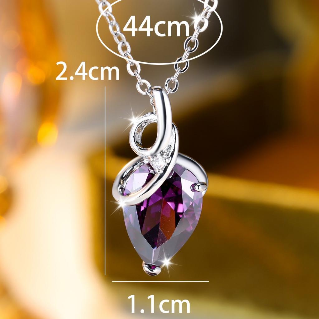 Korean-style, lightweight luxury teardrop-shaped cubic zirconia pendant necklace for women Twisted silver clavicle chain with diamond accents