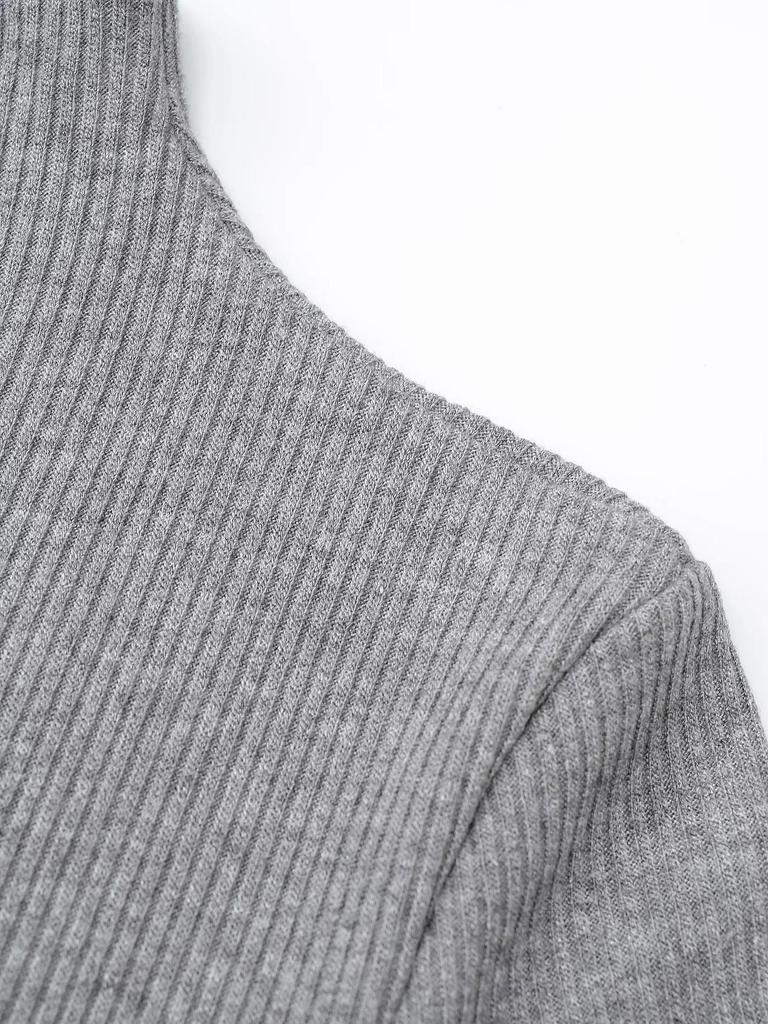 Elegantní pletené šaty s vysokým límcem - Podzim/Zima, Slim fit, Jednobarevné, Sukně ve tvaru deštníku s vysokým pasem.