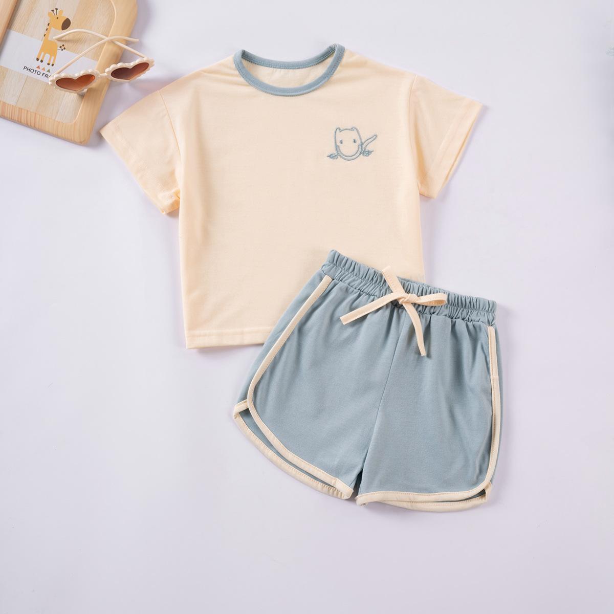 

Шорты с коротким рукавом для мальчиков и девочек, милый повседневный комплект с рисунком из мультфильмов, летний детский модный комплект 2025 года 120(5-6Y) небесно-голубой