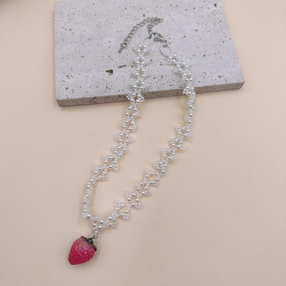 Sweet Pearl Necklace Romantic Y2k Necklace Lovely Strawberry Pendant  For Girlfriend strawberry