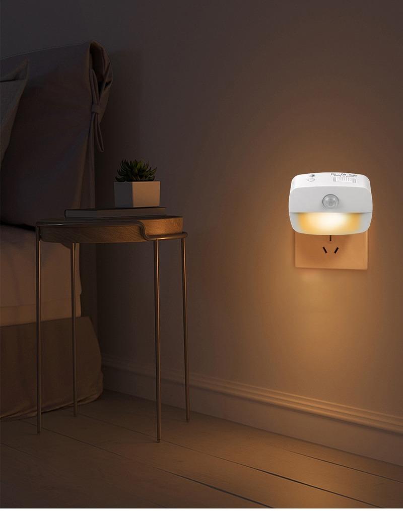 Lampada LED Notte Con Sensore Movimento – Ricaricabile USB, Batteria 2000mAh, 5 Livelli Luminosità, Impermeabile, Portatile Per Camera, Armadio, Scale (3 Pezzi)