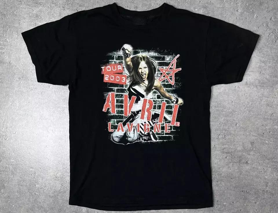 

SALE Vtg Avril Lavigne Tour 2003 Heavy Cotton Black All Size Unisex Shirt Unisex T-Shirt L