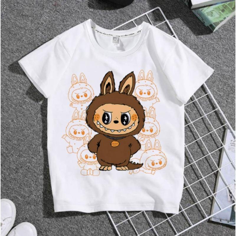 

Оригинальная детская футболка Labubu для мальчика и девочки, кавайная футболка с аниме-принтом, с коротким рукавом, летняя, модная, повседневная, топ, детская одежда Labubu, подарок 120