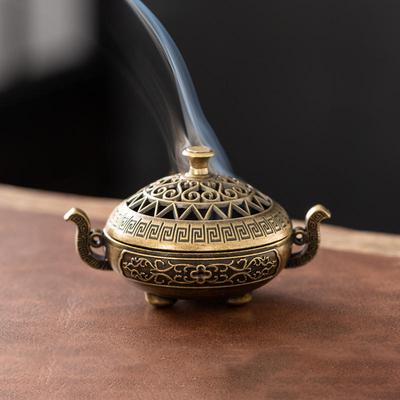 Antique Incense Burner Hollow Incense Holder With Cover Chinese Ancient Mini Ornament Home Office Decoration