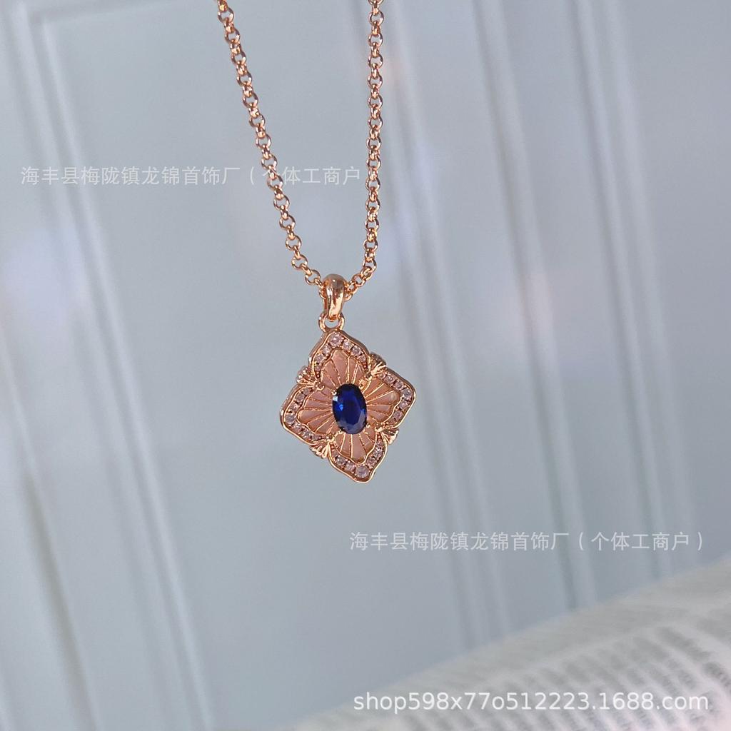Italian Brass Cherati Ruby With Diamonds And White Fritillary Necklace Light Luxury High-End Design