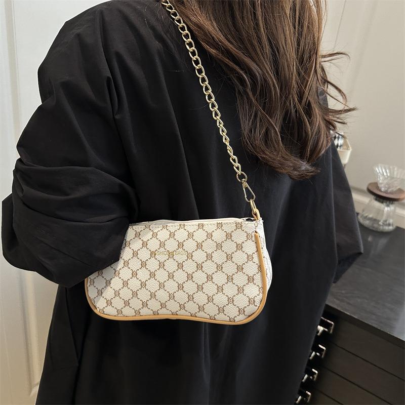 Autumn New Letter Printing Fashion Trend Shoulder Bag Urban Commuter Niche Design Simple Armpit Bag