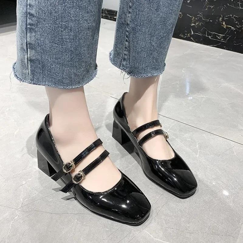 Spring Autumn Women Double Buckle Mary Janes Shoes Patent Leather Dress Shoes High Heels Pumps Retro Ladies Shoe Black Red