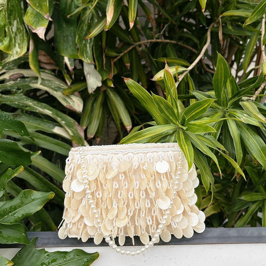

Handmade tassel design ins style French pearl shell bag three-dimensional fritillary gentle fairy dinner bag messenger bag