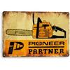 Vintage Retro Metallplåtskylt Pioneer Motorsåg Väggkonst Garage Man Cave