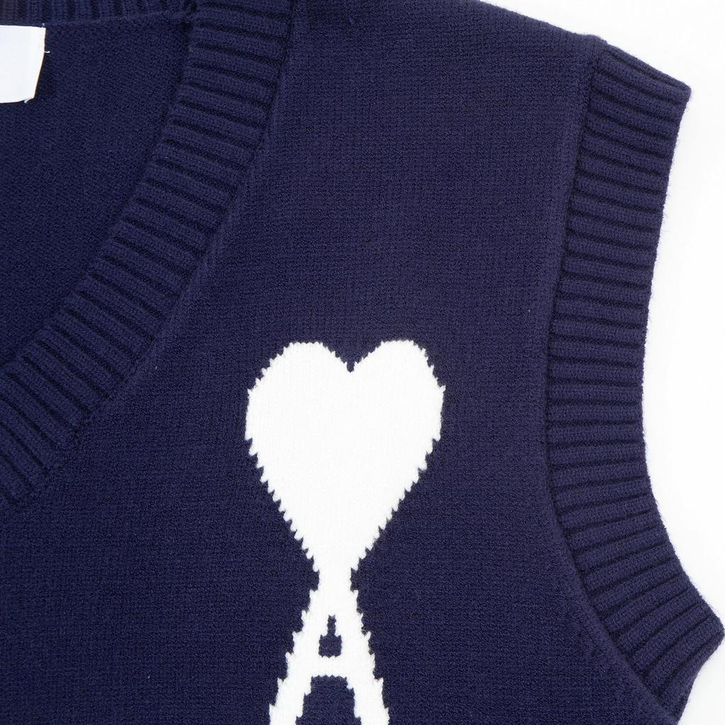 AMI 2025 Autumn and Winter Men's New Red Heart Letter V-neck Sleeveless Couple Sweater Vest