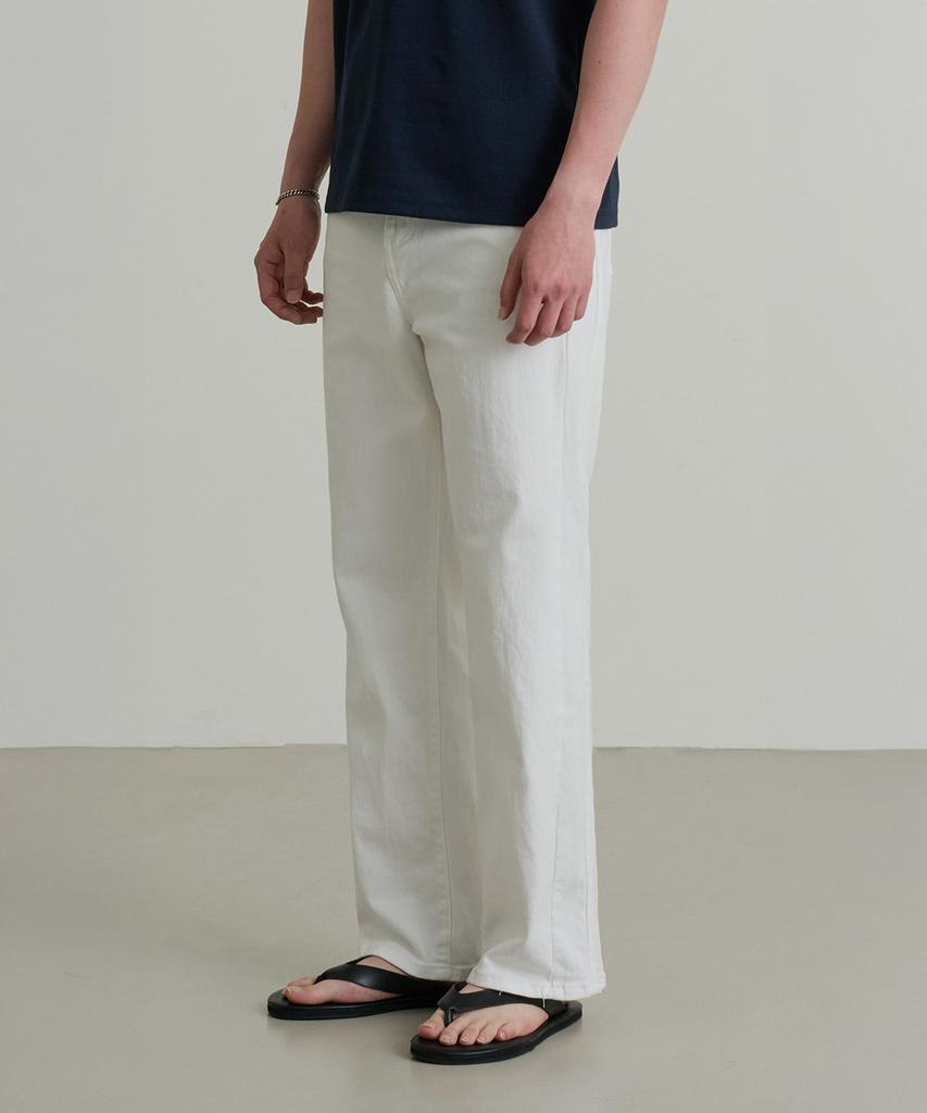CREEDMENS Flat Semi-Wide Chino Pants (White)
