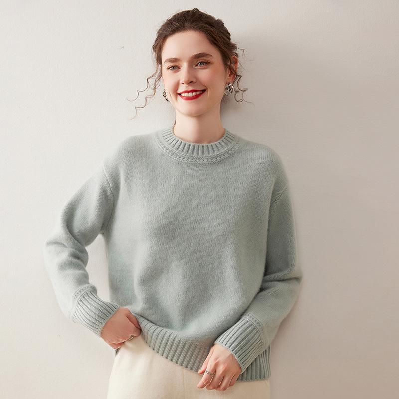 Autumn/Winter Cashmere Raglan Sleeve Women's Sweater - Loose, Slimming, Thick, Round Neck.