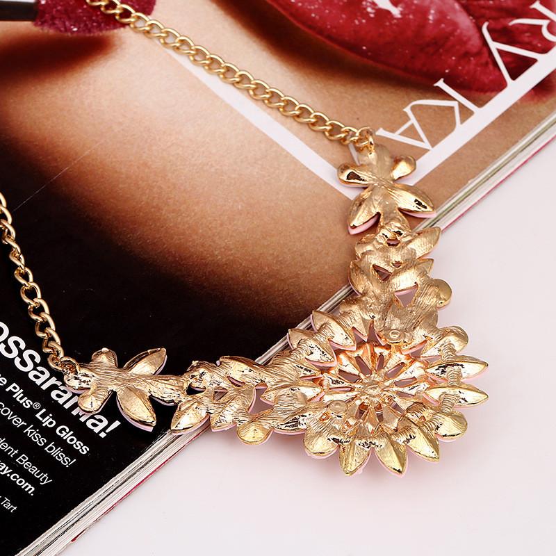 Fashion European Style Necklace With Gemstone Embellishments For Women Gift