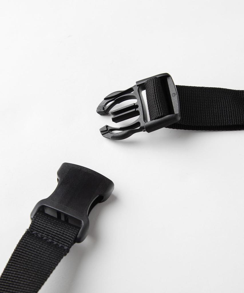 Matador MATOG2HP01 ReFRACTION PACKABLE SLING Men's Body Bag, Black [Parallel Import]