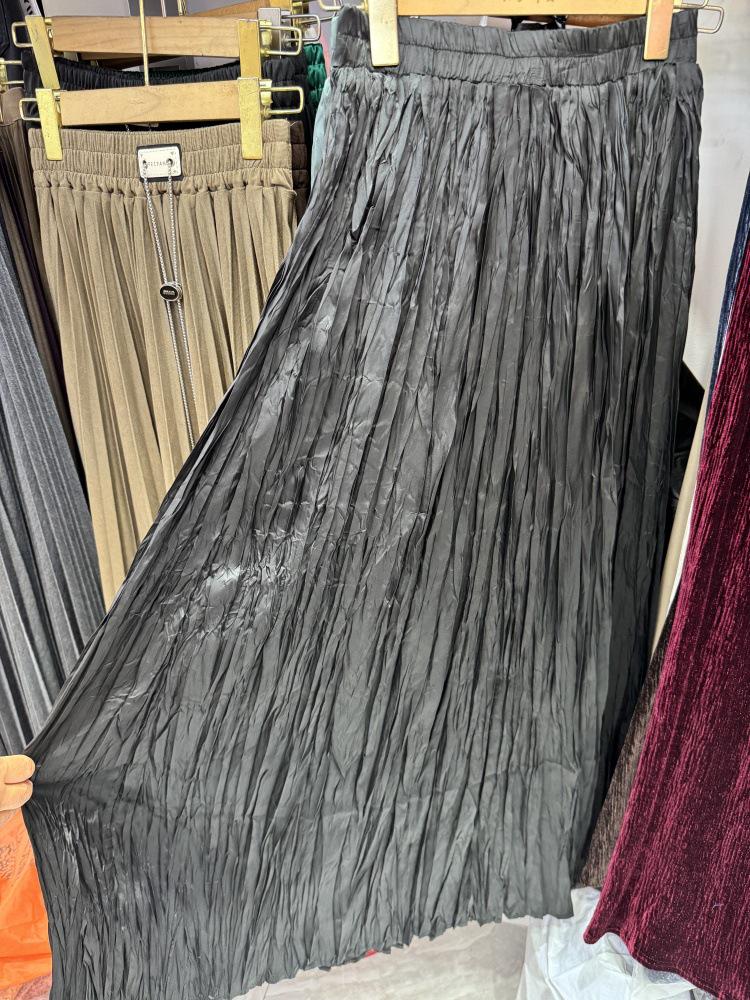 Women's 2026 Spring Textured Pleated Skirt - High Waist, Large Hem, Long Length, Simple Style