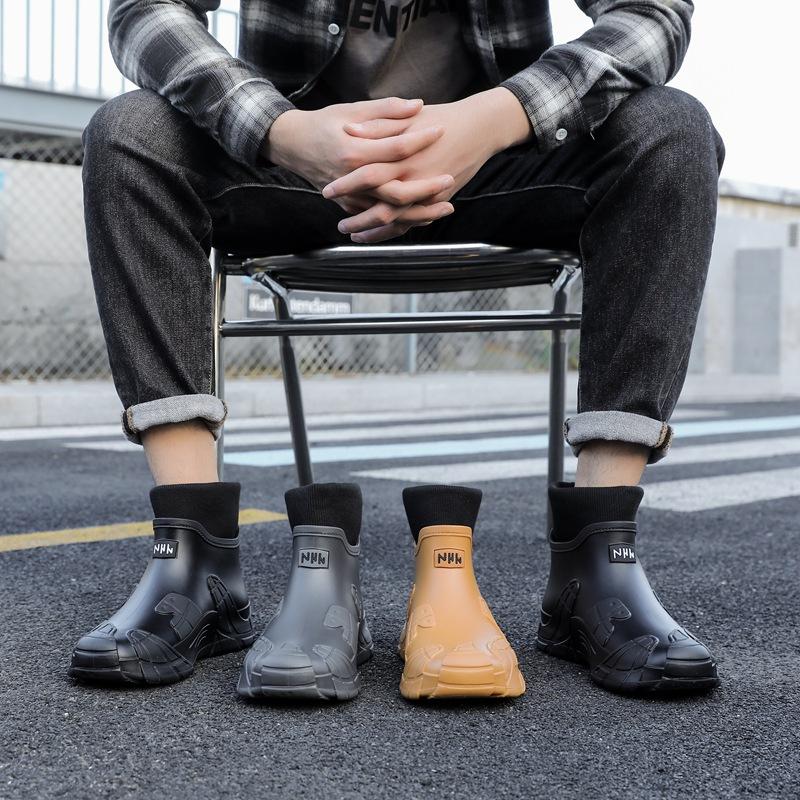 Rain shoes men's short tube non-slip and wear-resistant water shoes new fashion warm water boots warm short adult rubber shoes fashion