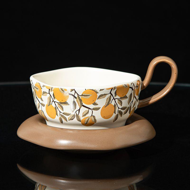 Tasse et Soucoupe à Café en Céramique Vintage 200ml Tasse et Soucoupe pour le Thé de l'Après-midi Anglais Ustensiles de Boisson pour la Maison le Bureau le Café Ustensiles pour le Café Cadeau
