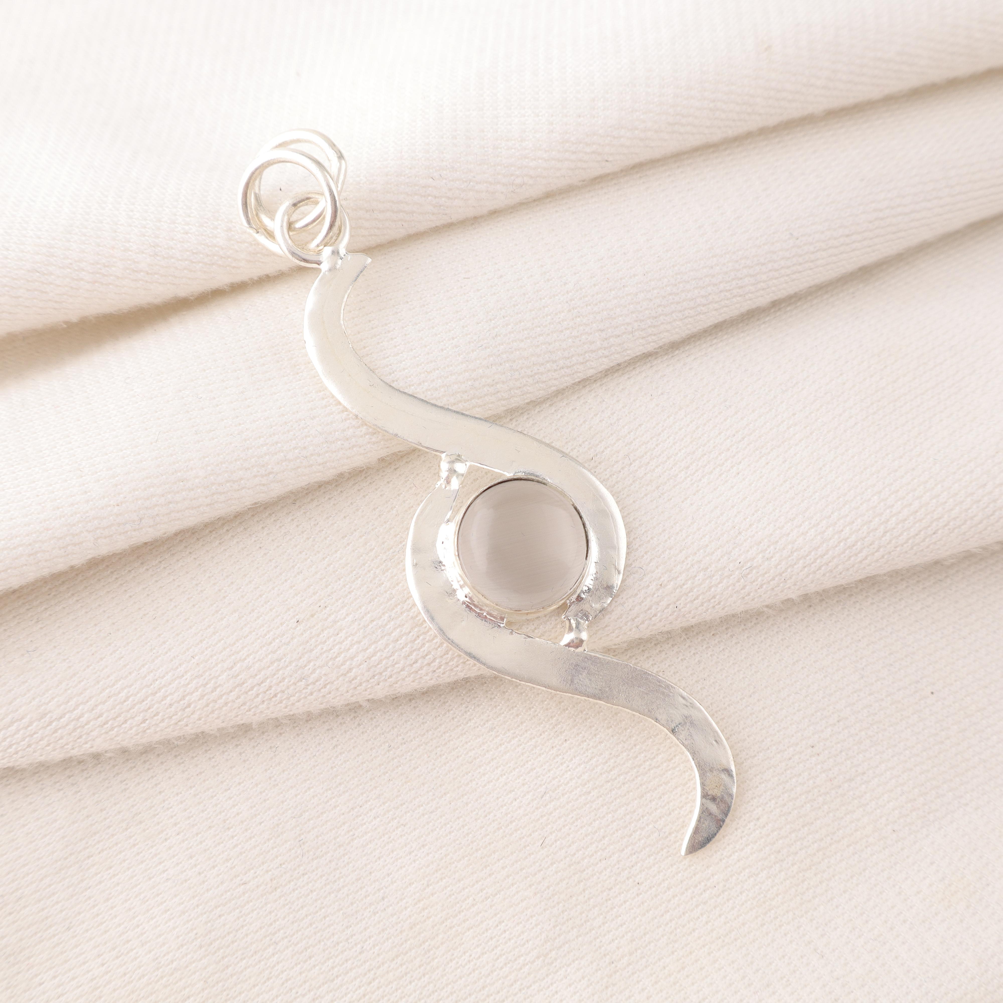 

Украшения из селенита, Подвеска из натурального камня ручной работы, Подвеска из стерлингового серебра 925 пробы, Повседневные украшения, Для подарка на помолвку 2.59 Inches белый