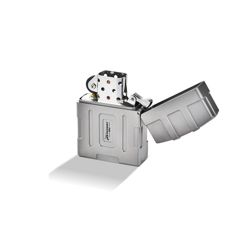 New Popular Titanium Alloy Lighter Convenient Flip Cover Cigarette Lighter Durable Men's Gift Cigarette Accessories