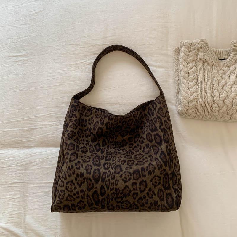 2025 fashion trend casual simple personality large capacity bag autumn new women's texture shoulder tote bag