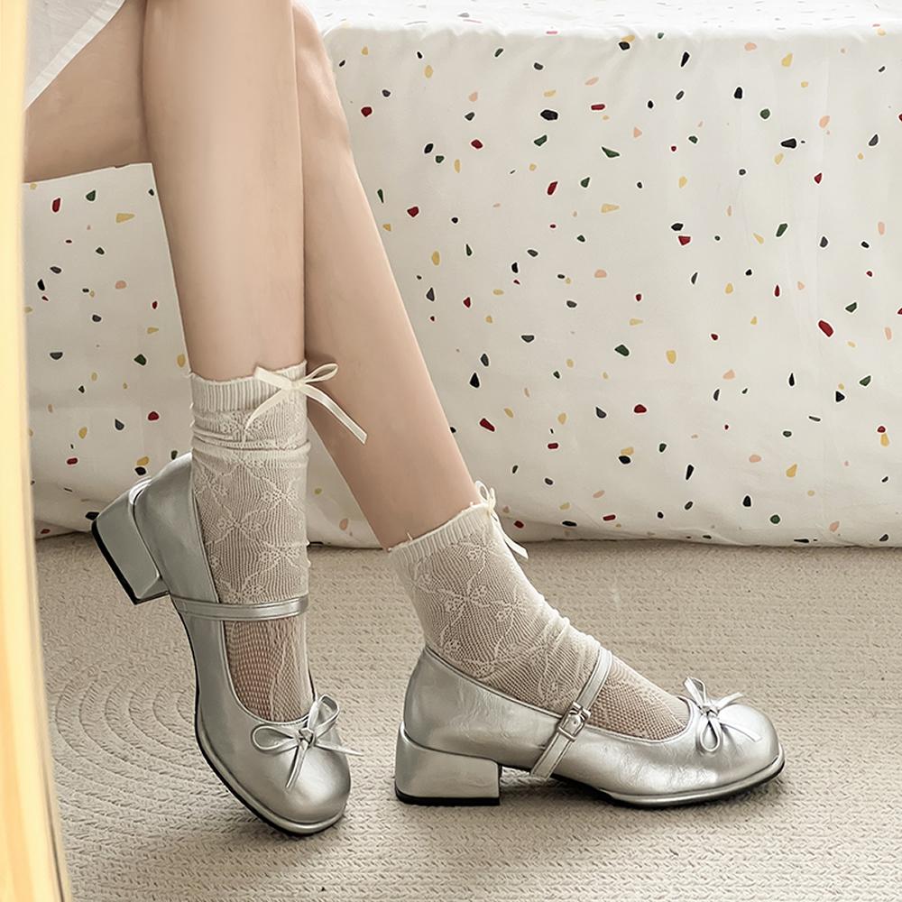 

2025 Весна Осень Женские туфли Мэри Джейн Модные туфли с бантом-бабочкой Повседневные туфли на низком каблуке Платье Уличный стиль 40 серебряный