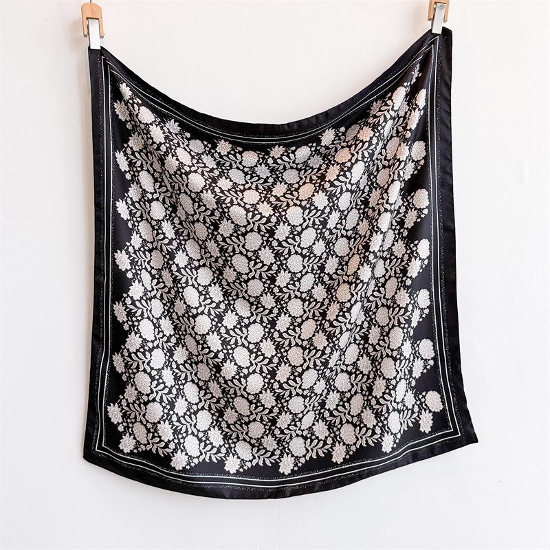 

Retro Floral Printed Square Scarf Breathable Lightweight Soft Satin Scarves Musilim Lady Hijab Lady Headband Foulard 90X90CM