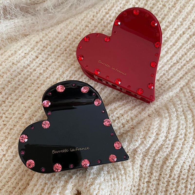Luzia French Pin Heart Half-Piece Hair Clip