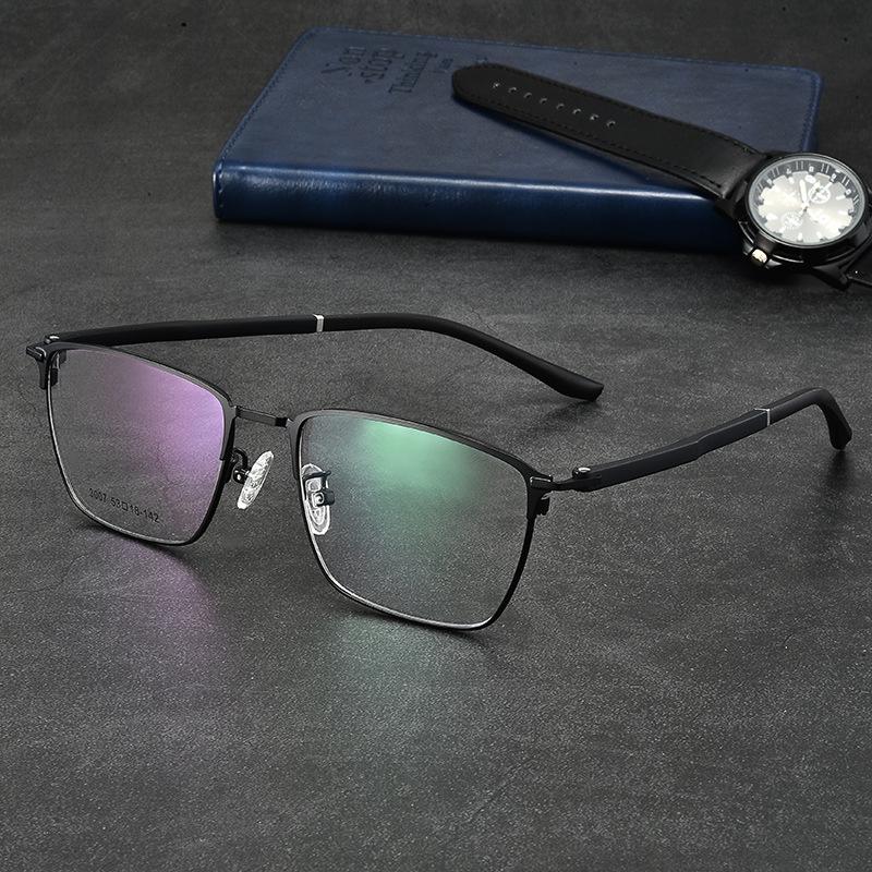 3007 Men's Retro Full-Rim Eyeglasses: Plastic/Steel Myopia Frame with Metal Half-Titanium Design