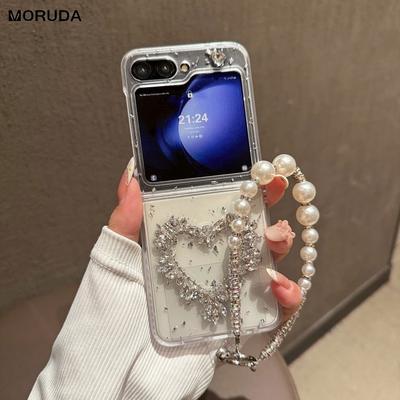 Glitter Diamond Love Heart Wrist Chain Case for Samsung Galaxy Z Flip 6 5 4 3 ZFlip Flip6 Pearl Bracelet Bling Acrylic Cover