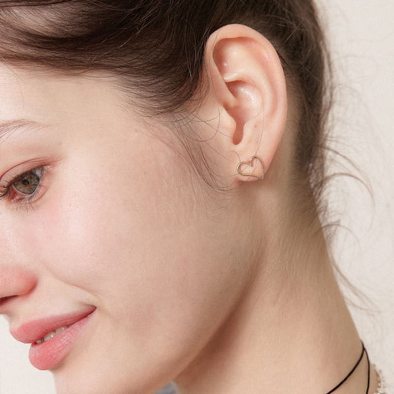 

J.Lauren 10K Heart Line Earrings G0289 single type