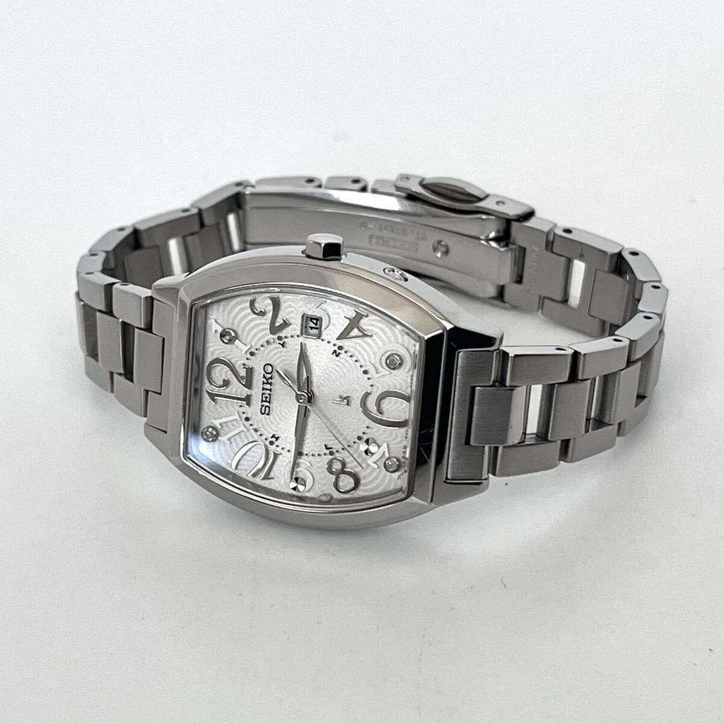 [In Operation] Polished Seiko SEIKO LUKIA Women's Watch Radio Solar Good Condition Silver Dial S2449
