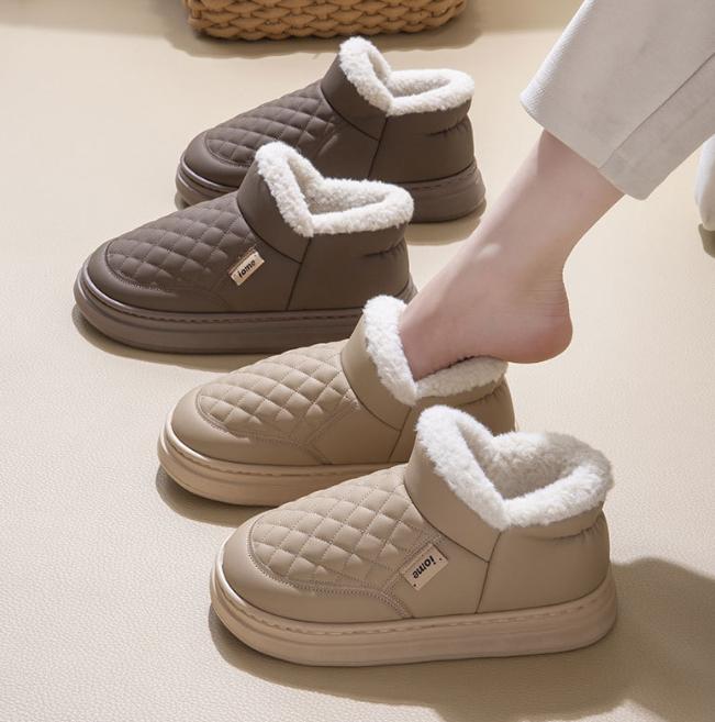 Neue Schneestiefel für Damen im Winter, mit Plüsch und dicker Isolierung für warme Baumwollschuhe für zu Hause, wasserdichte und rutschfeste Baumwollpantoffeln in einfarbiger Farbe