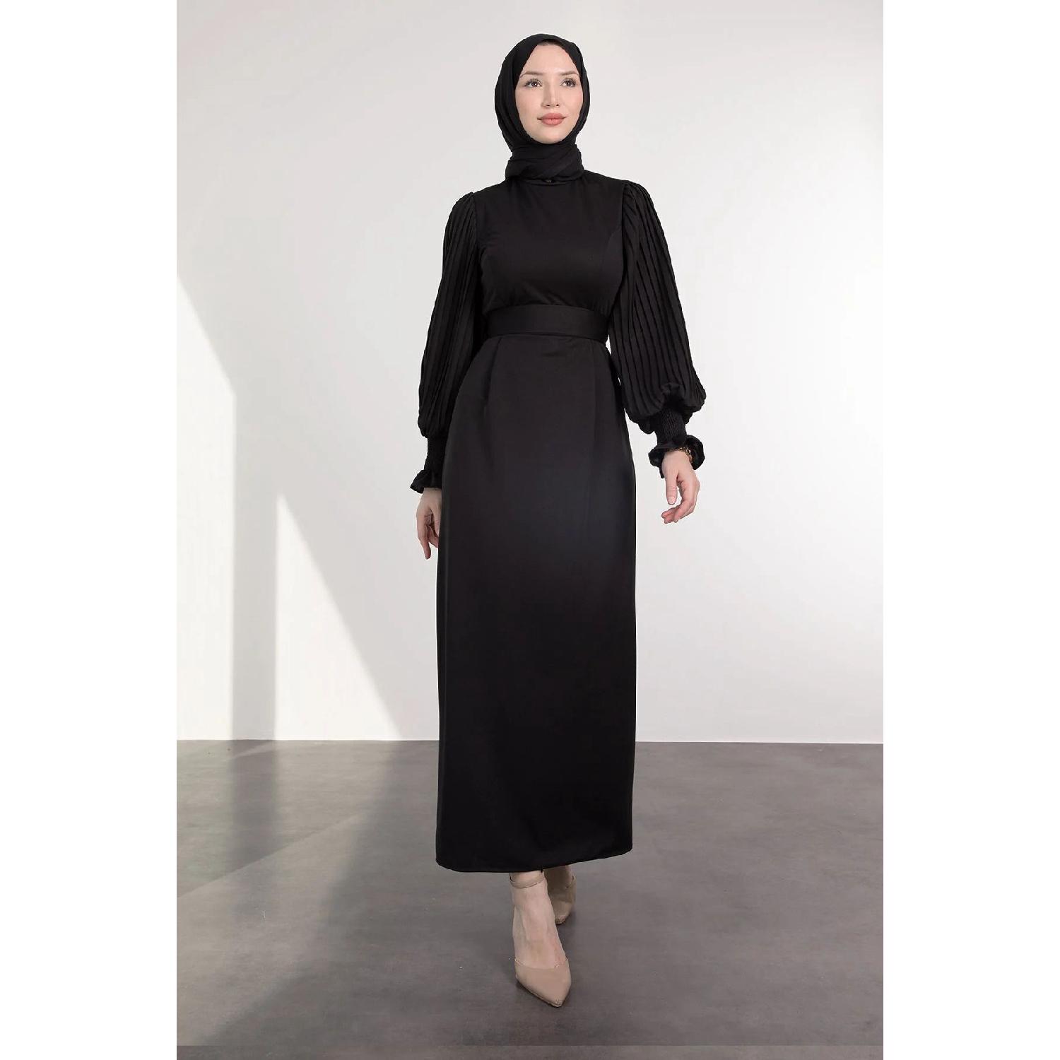 

Сукня-хіджаб зі складками на рукавах 36