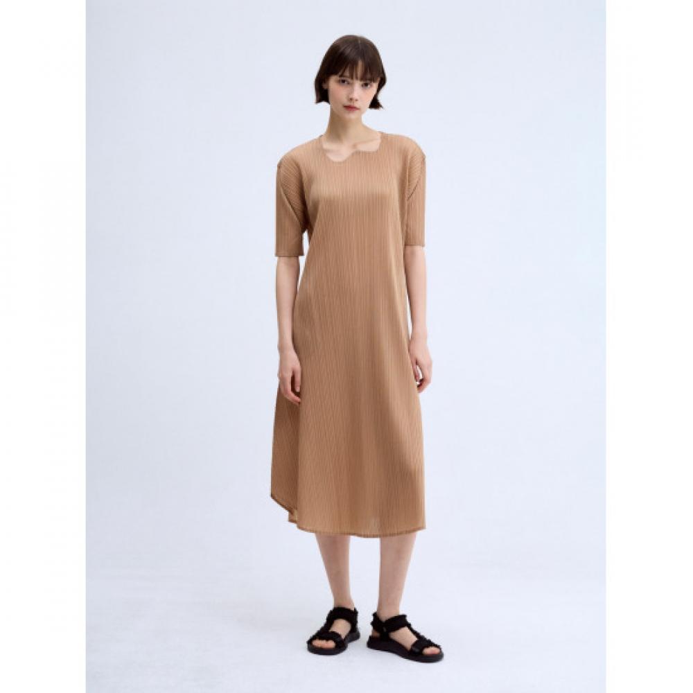 Lapli Curved Neck Flared Long Dress Lpopm125018