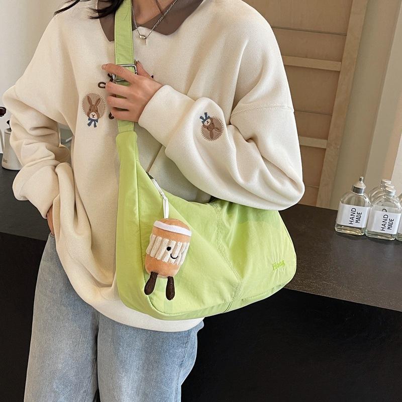 Commuter to work women's bag Korean version large capacity Oxford cloth crossbody dumpling bag versatile ins texture single shoulder armpit bag