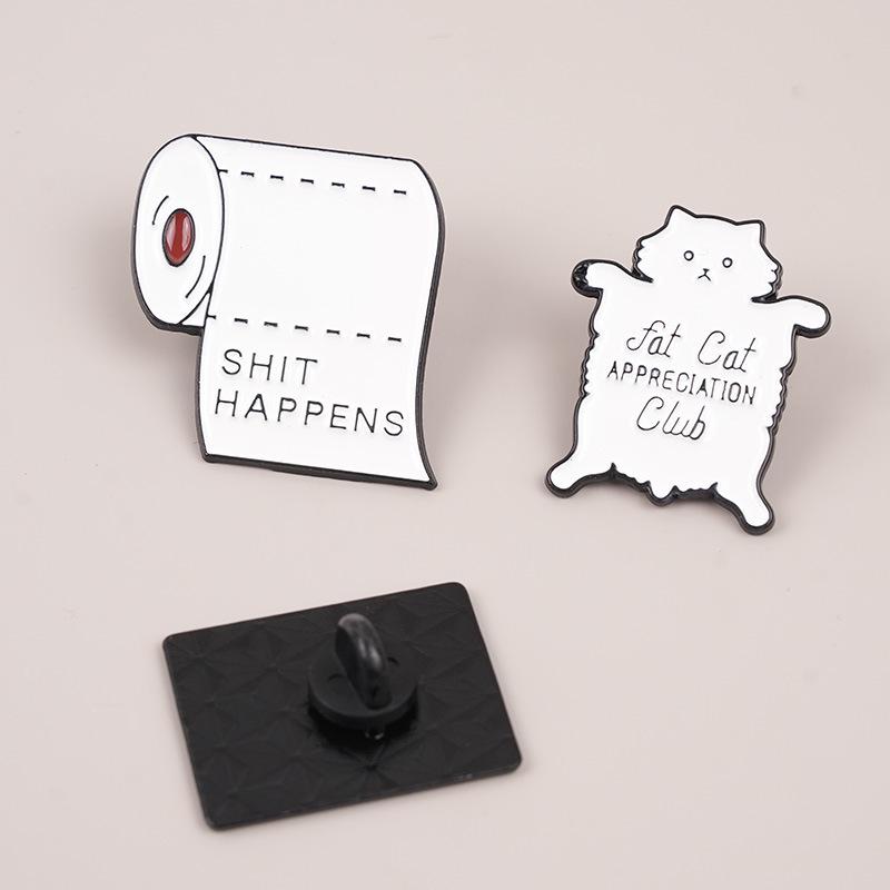 Kreativní kreslená brož s koťátkem: Roztomilá slitinová zvířátková brož na oblečení, tašky, batohy