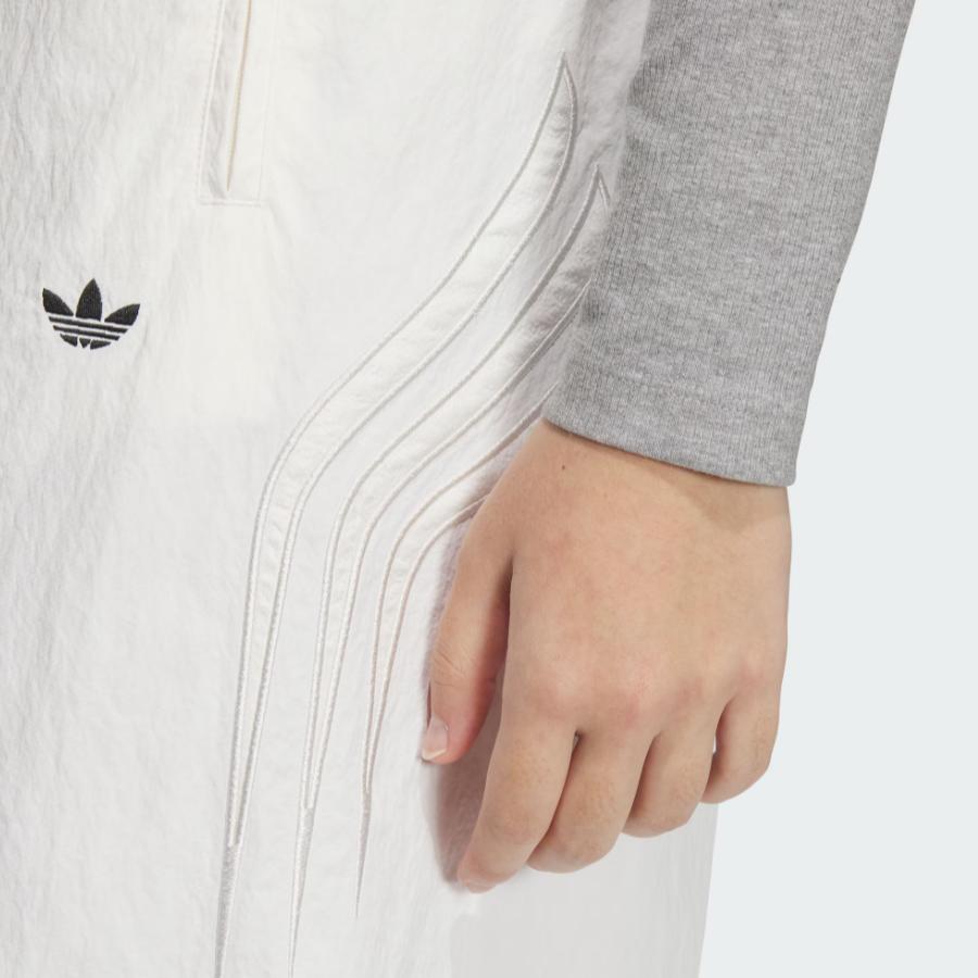 adidas Originals Women's Wide Leg Chino Pants White JD6384