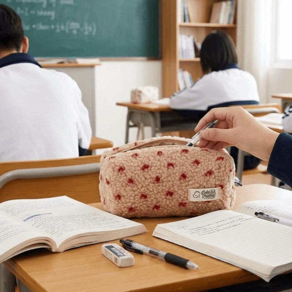 Gepunktetes Herzförmiges Bedrucktes Federmäppchen Große Kapazität Stifteetui Schreibwaren-Etui Schulgebrauch