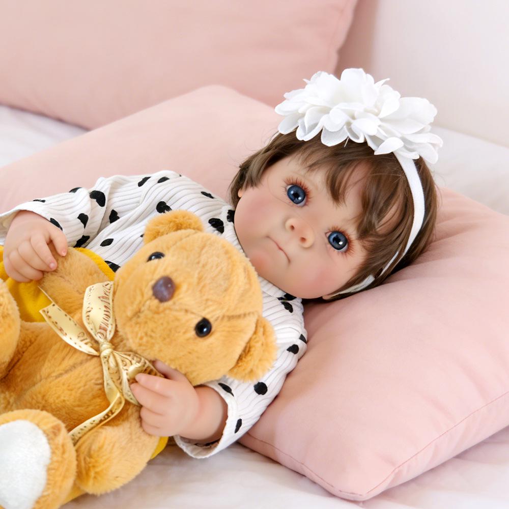 18-inch Bettie Hand-Painted Realistic Full Silicone Washable Reborn Doll